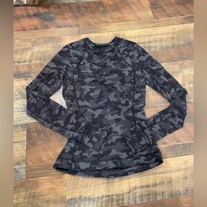 Women's lululemon Camouflage Long Sleeve Top
